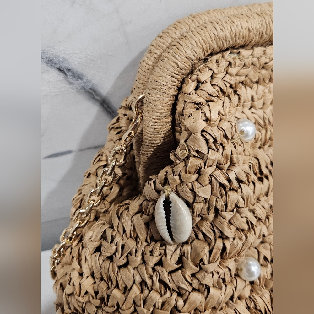 Embellished Beaded Shells and Faux Pearls Straw Frame Clutch Natural Handbag - Picture 6 of 9